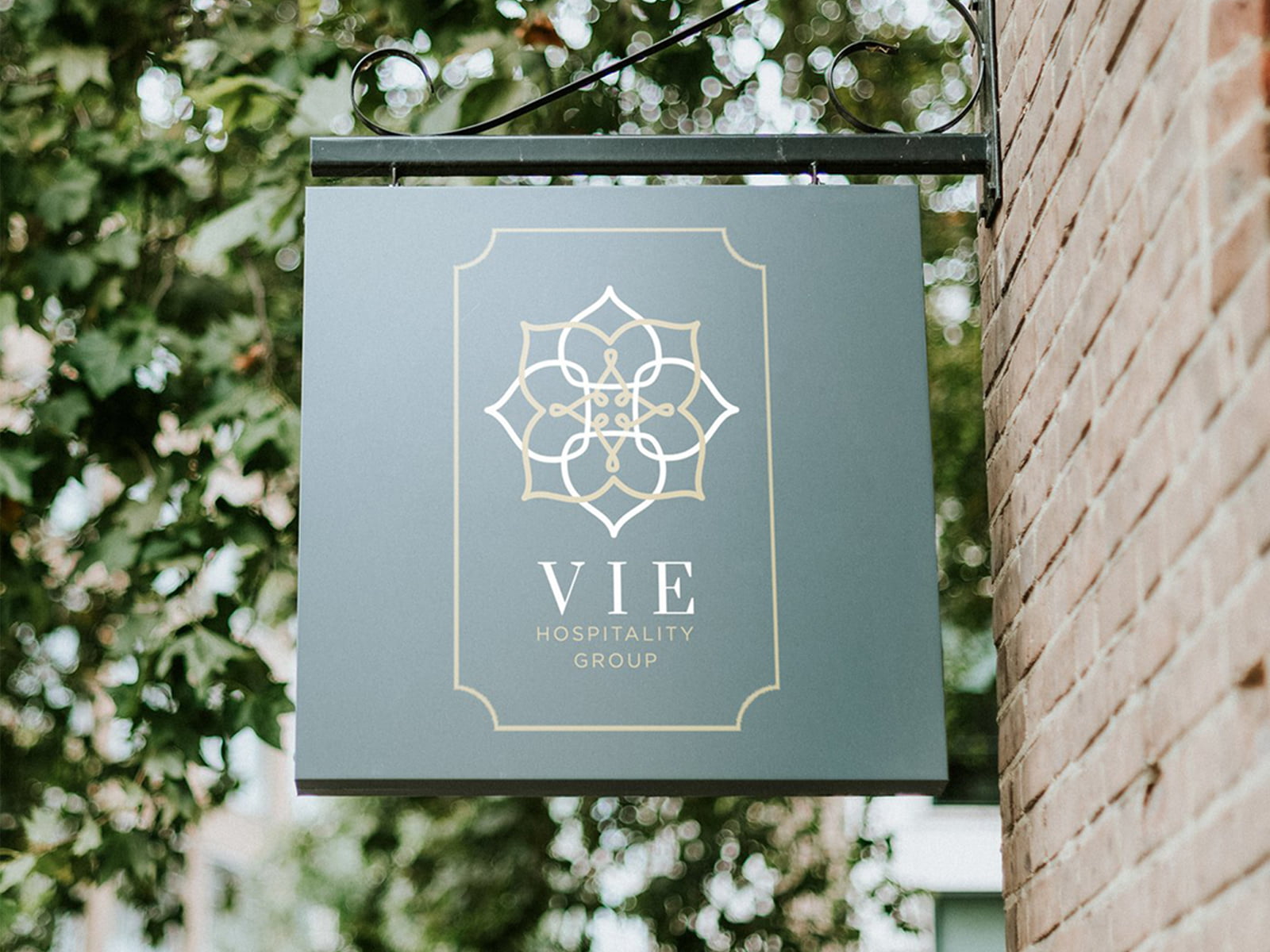 Lap-ke-hoach-marketing-cho-khach-san-VIE-Hospitality-duoc-thuc-hien-boi-Streetnet